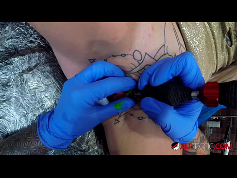 ❤️ Sully Savage oo aad u tattooed ayaa Kintirkeeda ku sawirtay tattoo ❤️  %so.pornoincest.ru